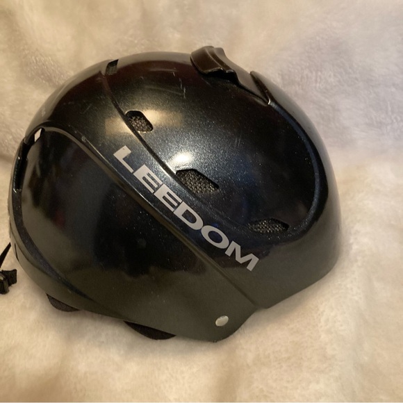 Black Helmet for Men - Picture 5 of 6